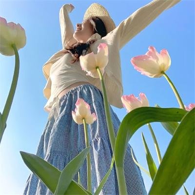 重生八零我在省道卖盒饭