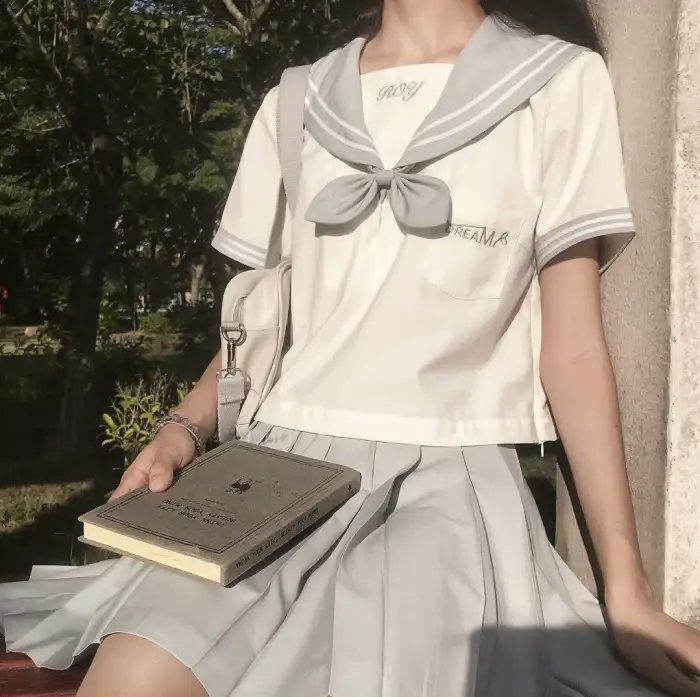 全世界谁倾听你